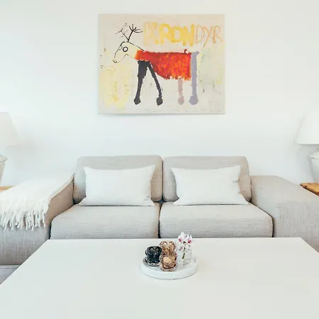 Elegant, Evocative And Cosy In Osterbro With A Panoramic View. Eco-friendly. 1km Harbour/ Beach, 3km- Center, 13km-airport. * Copenhagen